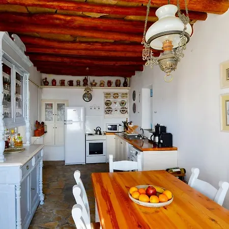 Rallou,breathtaking View Áyios Pétros